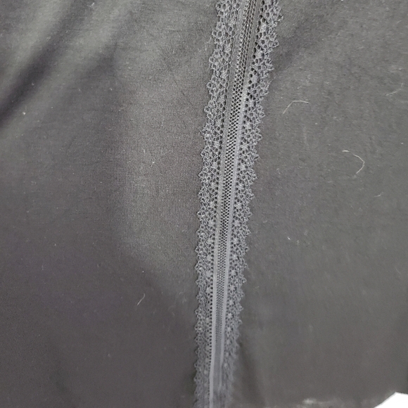 Torrid Super Soft Knits Women's Black Crochet Keyhole Sleeveless Blouse Sz 3 - Picture 5 of 13